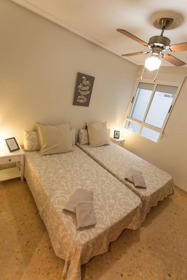 Nice Apartment Close To Mercado Central Alicante Eksteriør billede